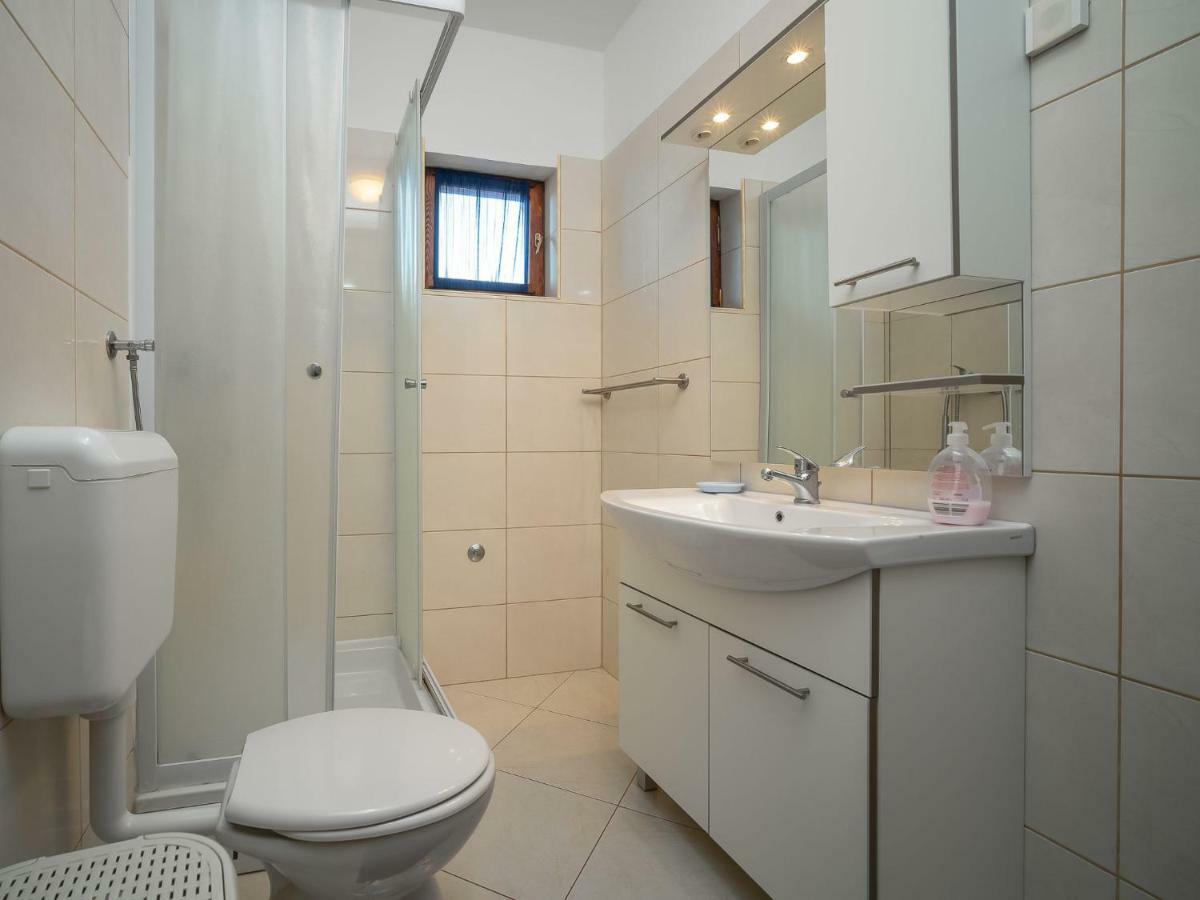 Holiday Home Mario 1 By Interhome Hreljici Bagian luar foto